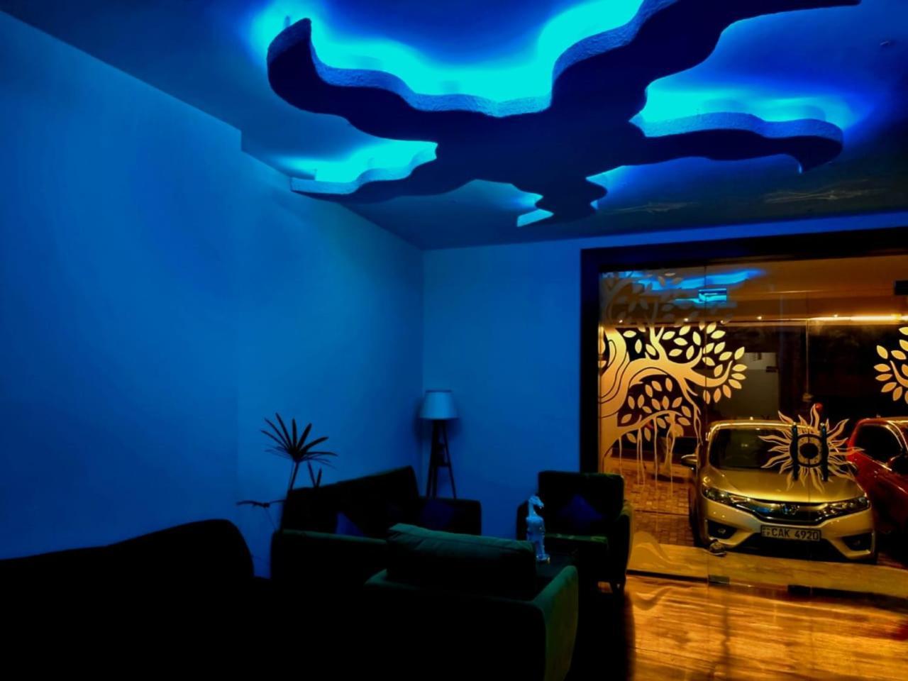 Manthra Leisure Hotel Канди Екстериор снимка