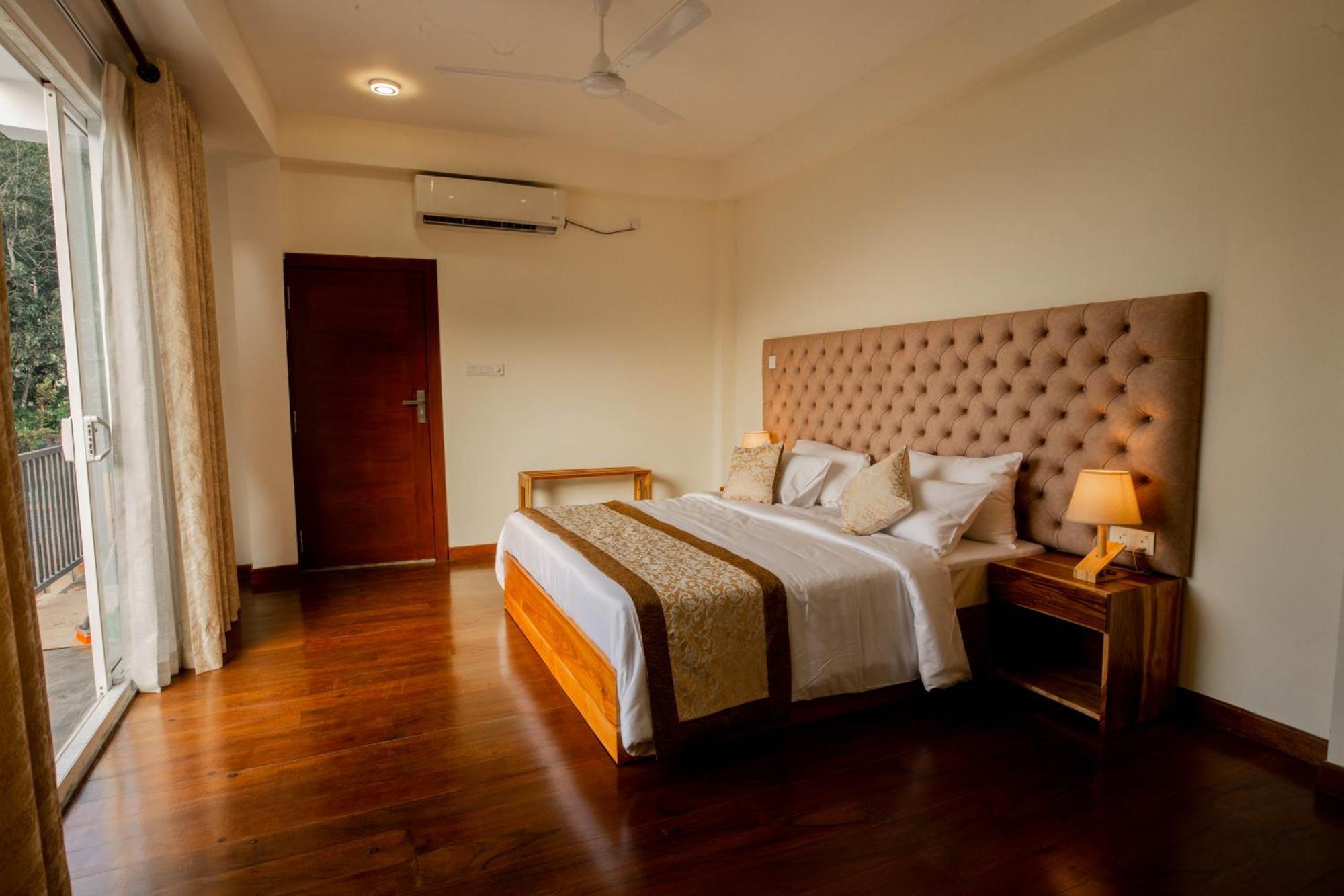 Manthra Leisure Hotel Канди Екстериор снимка