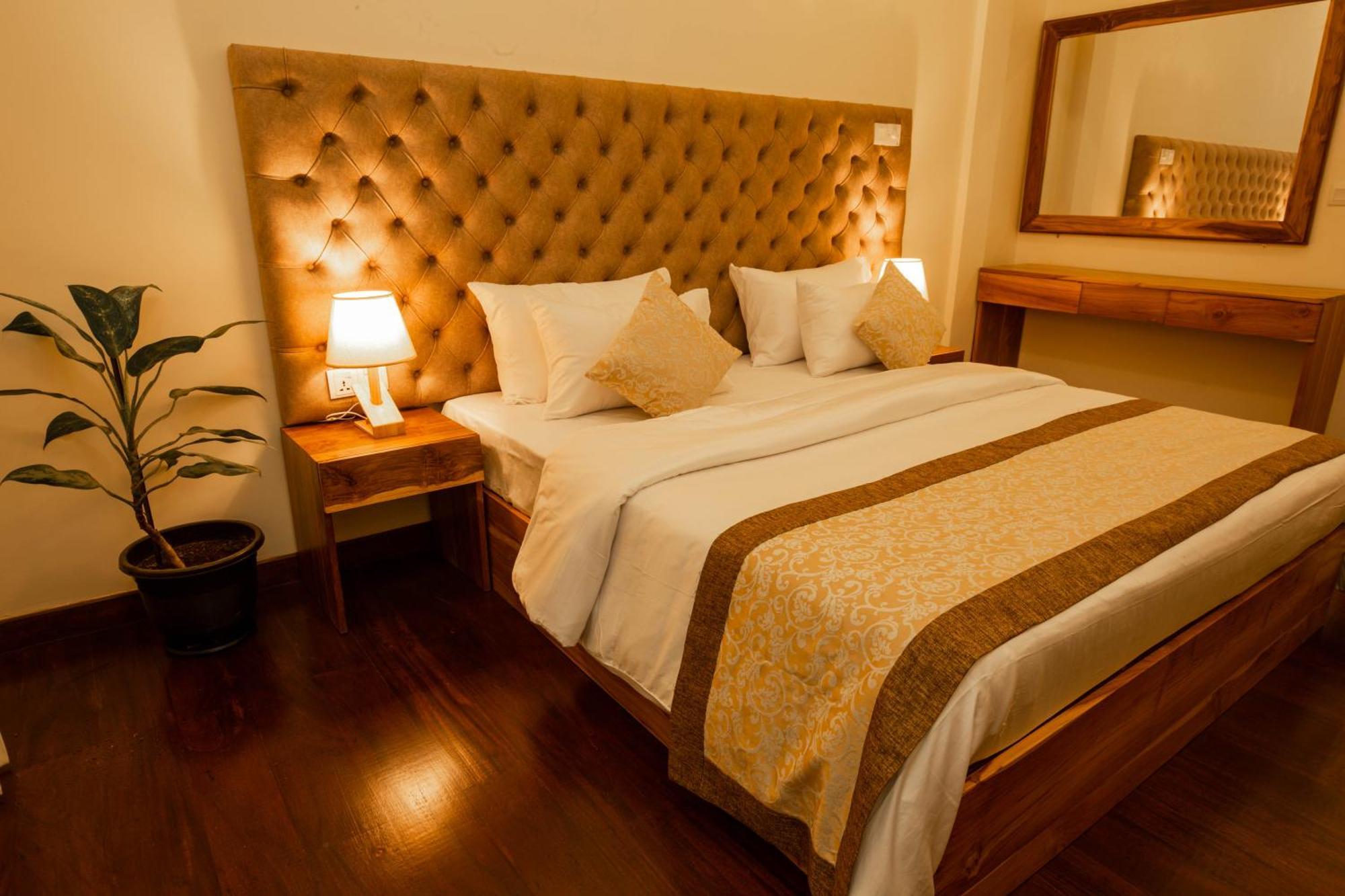 Manthra Leisure Hotel Канди Екстериор снимка