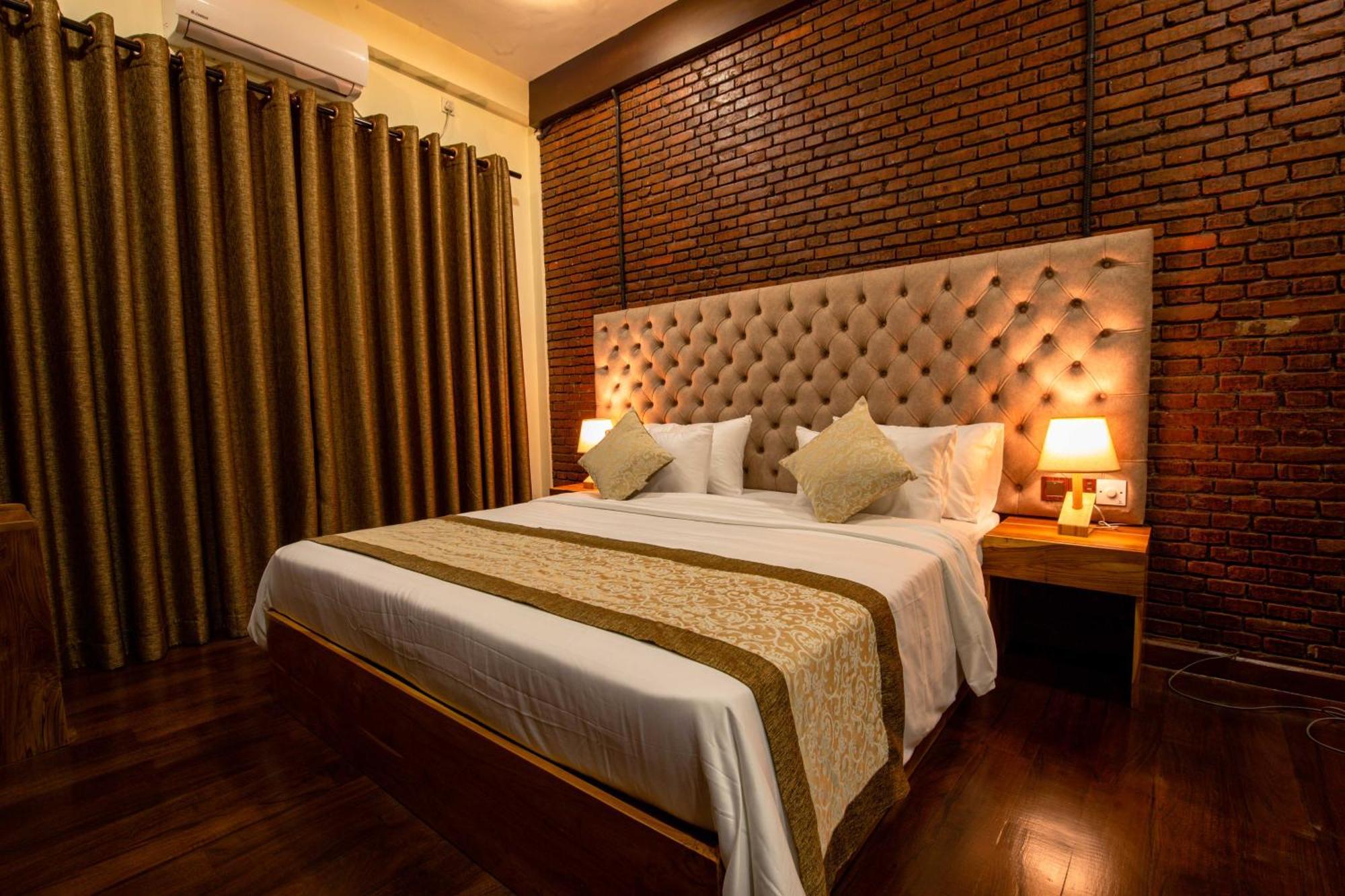 Manthra Leisure Hotel Канди Екстериор снимка