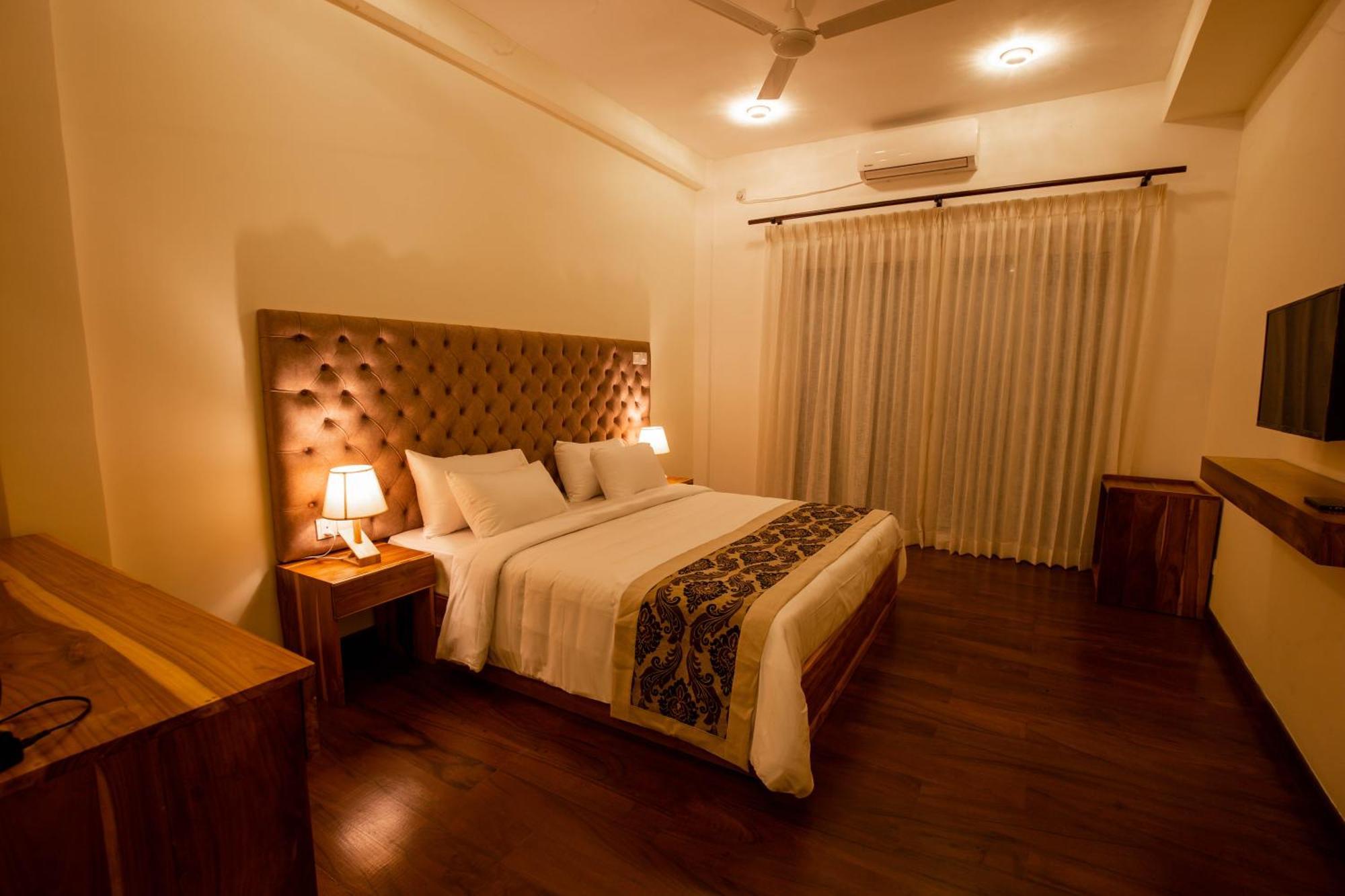 Manthra Leisure Hotel Канди Екстериор снимка