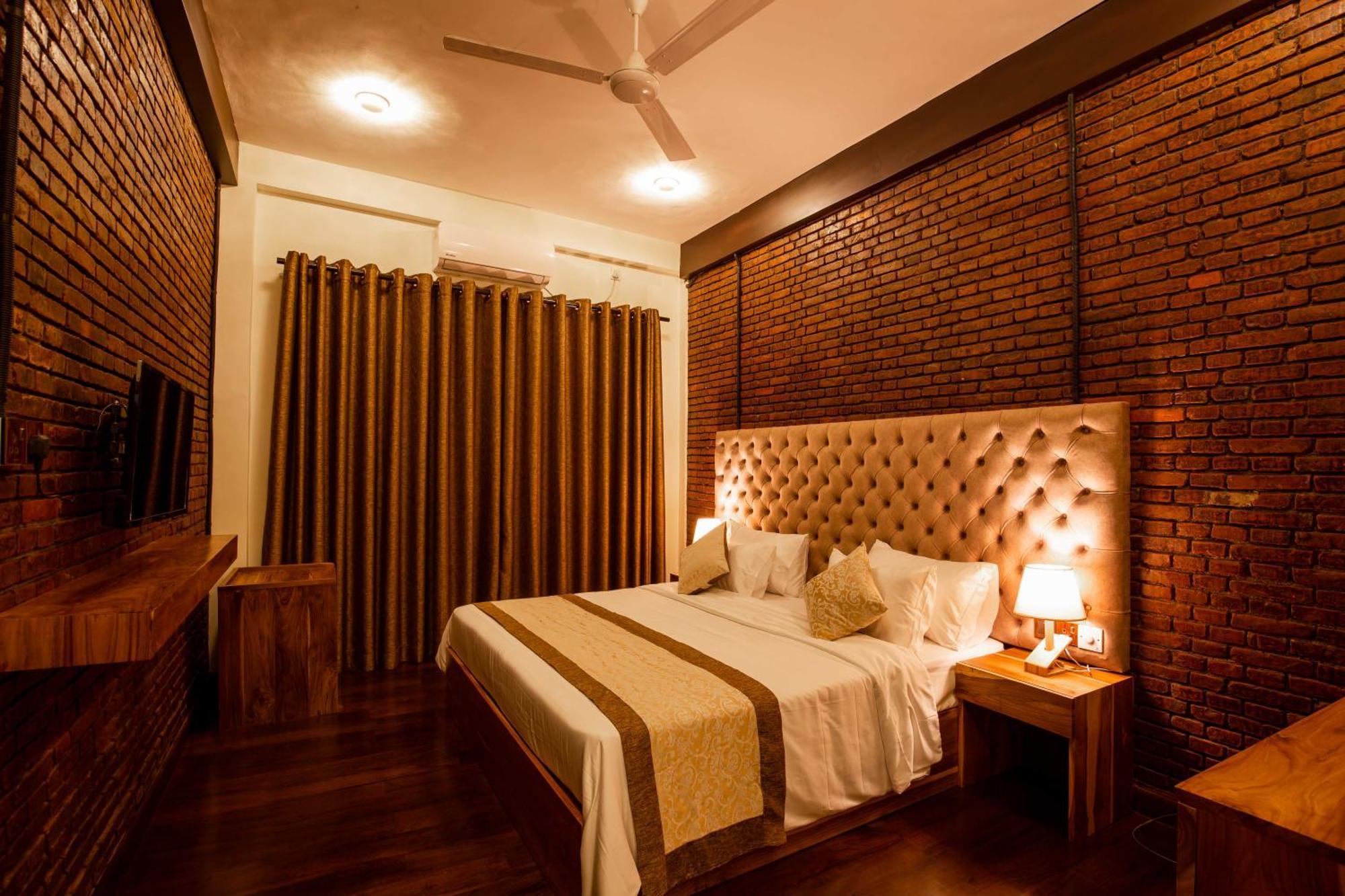 Manthra Leisure Hotel Канди Екстериор снимка
