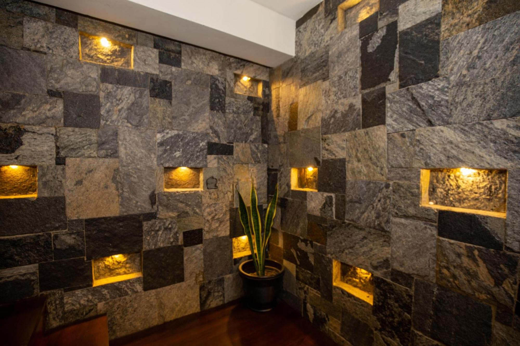 Manthra Leisure Hotel Канди Екстериор снимка